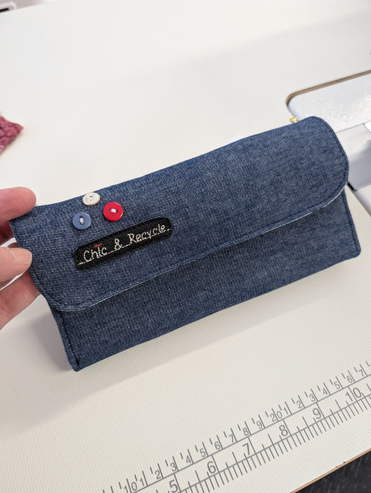 Le portefeuille Denim romantique/pratique