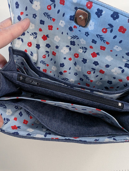 Le portefeuille Denim romantique/pratique